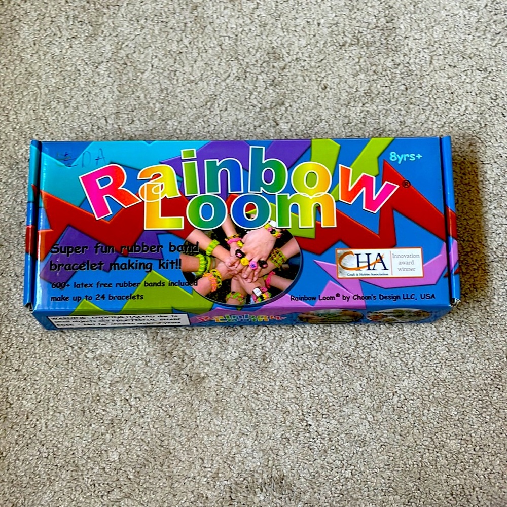 Rainbow loom kit (without rubber bands)